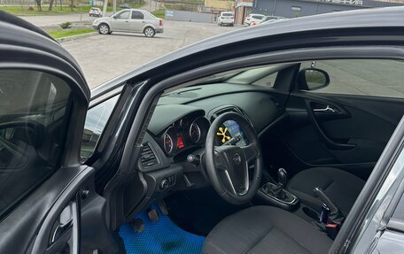 Opel Astra J, 2011 год, 670 000 рублей, 9 фотография