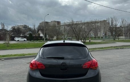 Opel Astra J, 2011 год, 670 000 рублей, 8 фотография