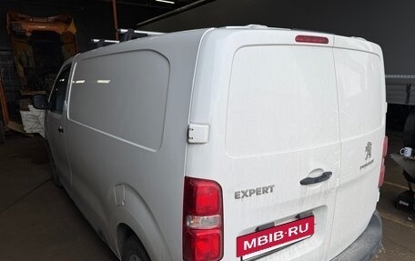 Peugeot Expert, 2018 год, 2 070 000 рублей, 7 фотография