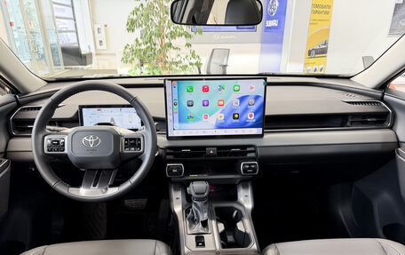 Toyota RAV4, 2026 год, 4 530 000 рублей, 18 фотография