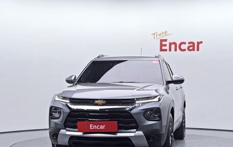 Chevrolet TrailBlazer, 2023 год, 1 664 000 рублей, 2 фотография
