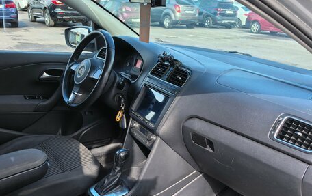 Volkswagen Polo VI (EU Market), 2013 год, 650 000 рублей, 20 фотография