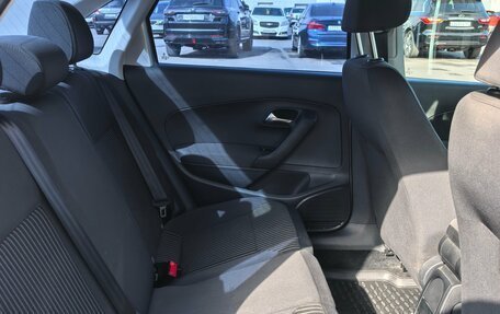 Volkswagen Polo VI (EU Market), 2013 год, 650 000 рублей, 18 фотография