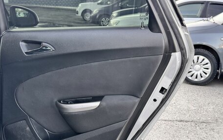 Opel Astra J, 2011 год, 649 000 рублей, 22 фотография