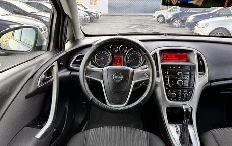 Opel Astra J, 2011 год, 649 000 рублей, 25 фотография