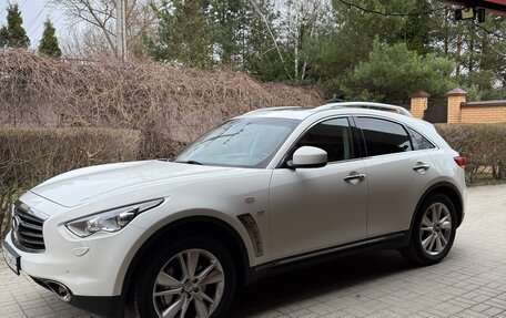 Infiniti QX70, 2013 год, 1 900 000 рублей, 2 фотография