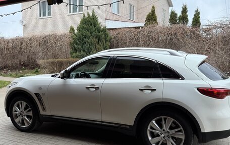 Infiniti QX70, 2013 год, 1 900 000 рублей, 3 фотография