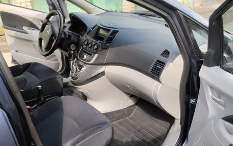 Mitsubishi Grandis, 2008 год, 975 000 рублей, 8 фотография