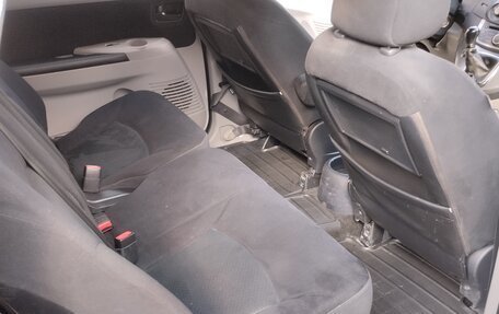 Mitsubishi Grandis, 2008 год, 975 000 рублей, 13 фотография