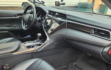 Toyota Camry, 2019 год, 2 550 000 рублей, 7 фотография