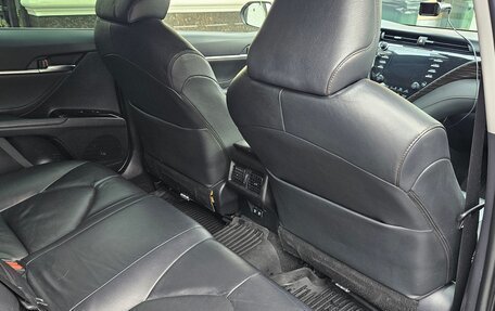 Toyota Camry, 2019 год, 2 550 000 рублей, 8 фотография