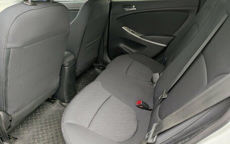 Hyundai Solaris II рестайлинг, 2011 год, 697 000 рублей, 13 фотография