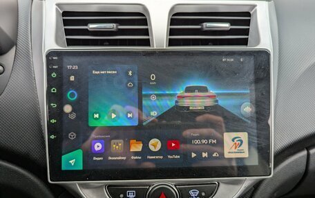 Hyundai Solaris II рестайлинг, 2011 год, 697 000 рублей, 16 фотография