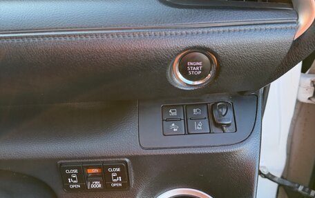 Toyota Sienta II, 2020 год, 1 900 000 рублей, 20 фотография