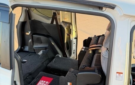 Toyota Sienta II, 2020 год, 1 900 000 рублей, 13 фотография