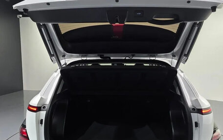 Hyundai Kona, 2023 год, 2 380 000 рублей, 5 фотография