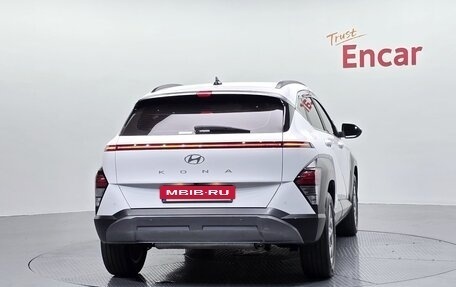 Hyundai Kona, 2023 год, 2 380 000 рублей, 4 фотография