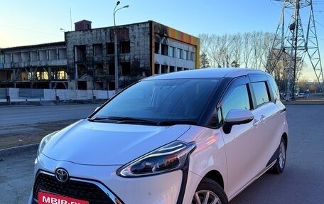 Toyota Sienta II, 2020 год, 1 900 000 рублей, 30 фотография