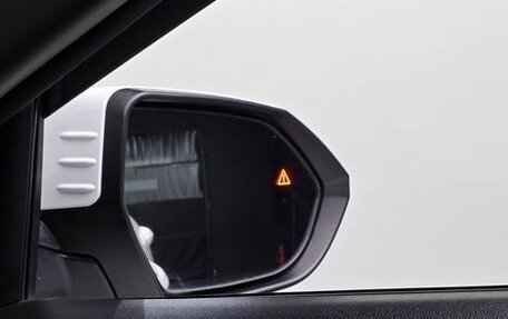 Hyundai Kona, 2023 год, 2 380 000 рублей, 18 фотография