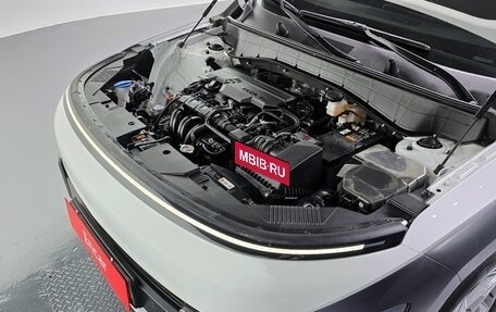 Hyundai Kona, 2023 год, 2 380 000 рублей, 22 фотография