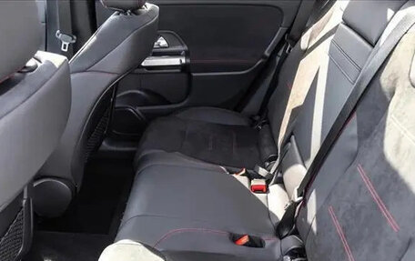 Mercedes-Benz GLB, 2026 год, 7 890 000 рублей, 16 фотография