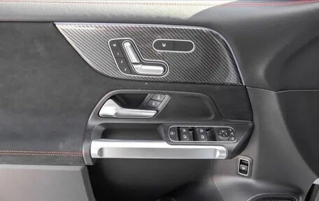 Mercedes-Benz GLB, 2026 год, 7 890 000 рублей, 17 фотография