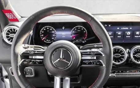 Mercedes-Benz GLB, 2026 год, 7 890 000 рублей, 10 фотография