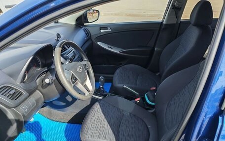 Hyundai Solaris II рестайлинг, 2014 год, 890 000 рублей, 16 фотография