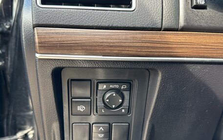 Toyota Land Cruiser Prado 150 рестайлинг 2, 2018 год, 6 500 000 рублей, 14 фотография