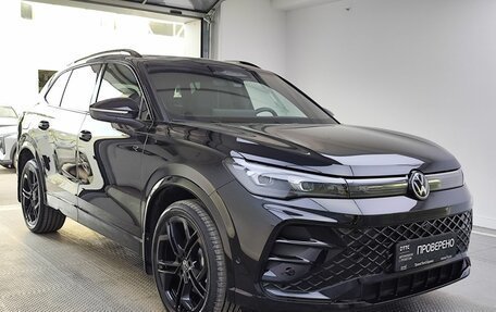 Volkswagen Tiguan, 2025 год, 4 649 000 рублей, 3 фотография