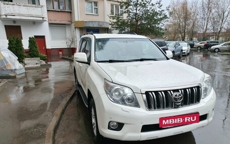 Toyota Land Cruiser Prado 150 рестайлинг 2, 2012 год, 3 499 000 рублей, 2 фотография
