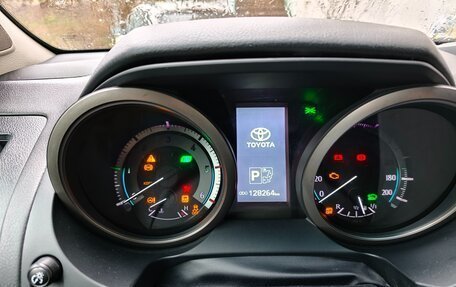 Toyota Land Cruiser Prado 150 рестайлинг 2, 2012 год, 3 499 000 рублей, 7 фотография