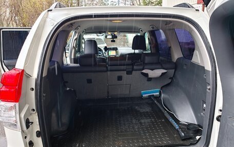 Toyota Land Cruiser Prado 150 рестайлинг 2, 2012 год, 3 499 000 рублей, 14 фотография