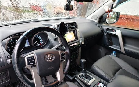 Toyota Land Cruiser Prado 150 рестайлинг 2, 2012 год, 3 499 000 рублей, 9 фотография