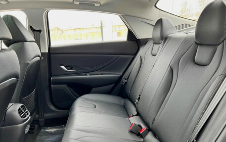 Hyundai Elantra, 2023 год, 1 790 000 рублей, 7 фотография