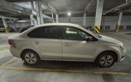 Volkswagen Polo VI (EU Market), 2014 год, 680 000 рублей, 2 фотография