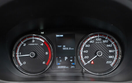 Mitsubishi L200 IV рестайлинг, 2019 год, 2 450 000 рублей, 11 фотография