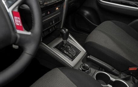 Mitsubishi L200 IV рестайлинг, 2019 год, 2 450 000 рублей, 13 фотография