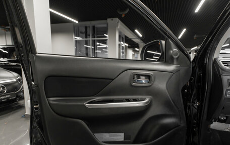 Mitsubishi L200 IV рестайлинг, 2019 год, 2 450 000 рублей, 18 фотография