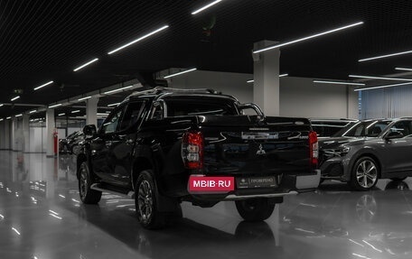 Mitsubishi L200 IV рестайлинг, 2019 год, 2 450 000 рублей, 4 фотография