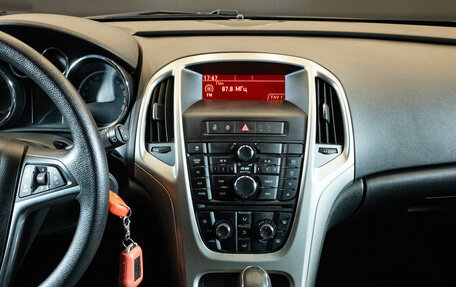 Opel Astra J, 2011 год, 949 000 рублей, 7 фотография