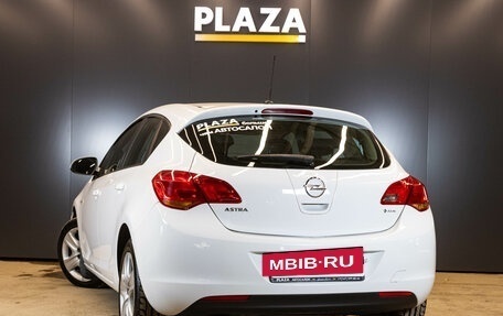 Opel Astra J, 2011 год, 949 000 рублей, 3 фотография