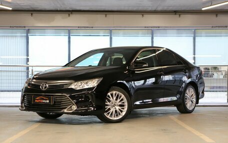 Toyota Camry, 2015 год, 1 850 000 рублей, 3 фотография