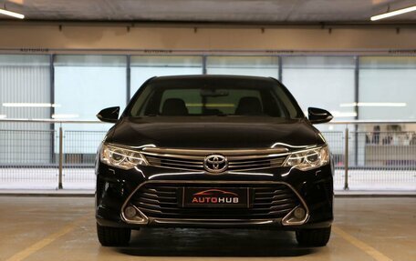 Toyota Camry, 2015 год, 1 850 000 рублей, 2 фотография