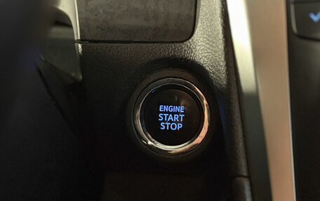 Toyota Camry, 2015 год, 1 850 000 рублей, 19 фотография