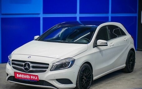 Mercedes-Benz A-Класс, 2013 год, 1 130 000 рублей, 2 фотография
