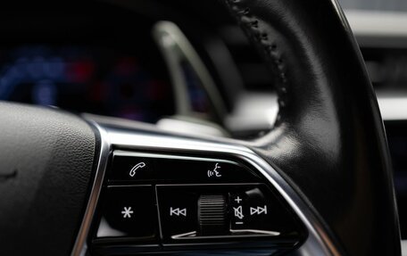 Audi A6, 2018 год, 3 890 000 рублей, 21 фотография