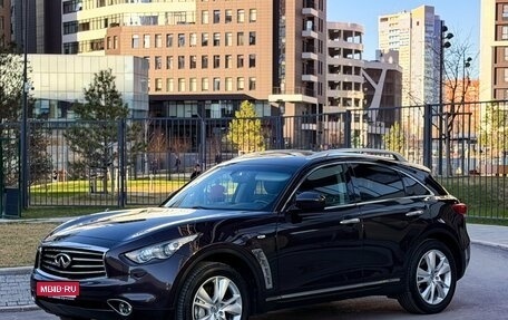 Infiniti FX II, 2012 год, 2 390 000 рублей, 1 фотография