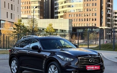 Infiniti FX II, 2012 год, 2 390 000 рублей, 7 фотография