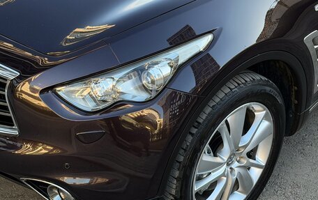 Infiniti FX II, 2012 год, 2 390 000 рублей, 21 фотография